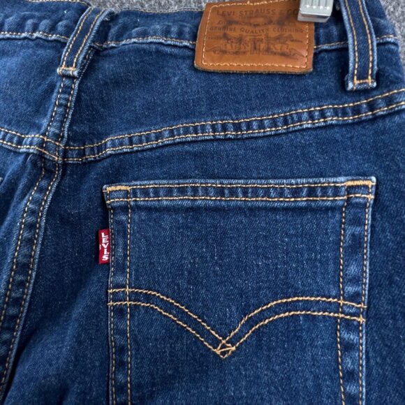 Levi's Premium Tapered Leg Mom Jeans Medium Wash Blue Big E Red Tab Size 26 - Picture 1 of 15